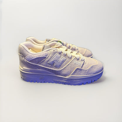 Size 4M/ 5.5W - New Balance 550