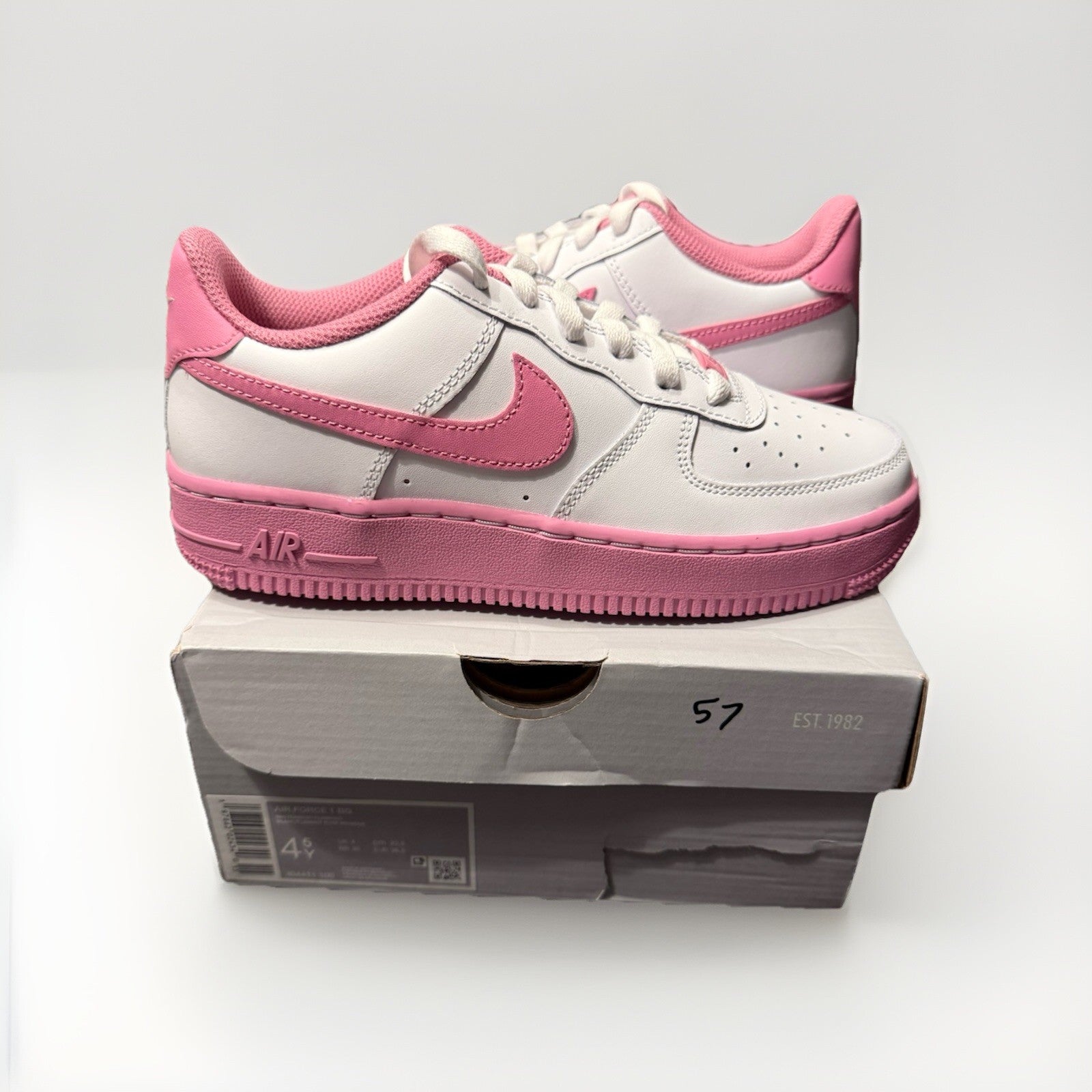 SIZE 4.5Y - Air Force 1 Big Kids
