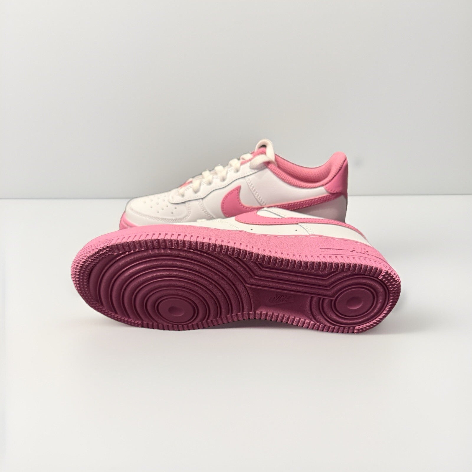 SIZE 4.5Y - Air Force 1 Big Kids