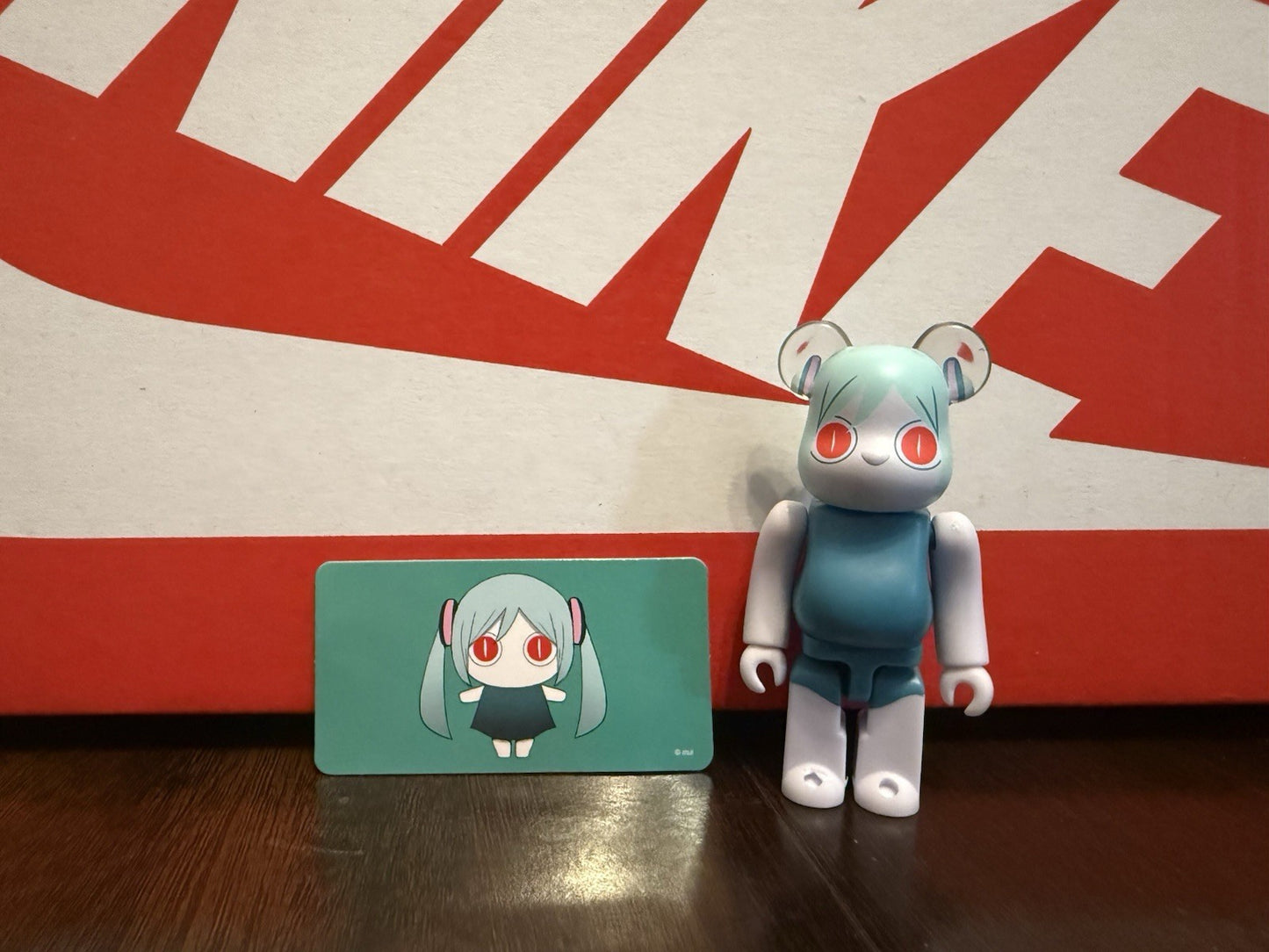 100%  BE@RBRICK Aimaina ARTIST  Hatsune Miku JAPAN JP