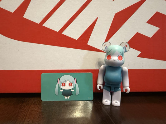 100%  BE@RBRICK Aimaina ARTIST  Hatsune Miku JAPAN JP