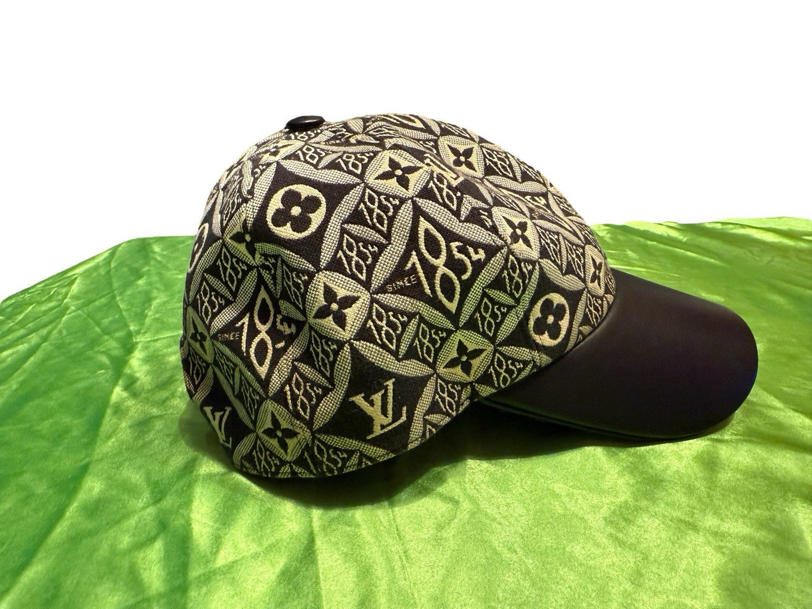 Louis Vuitton MP2900 Baseball Cap Size M 54cm Head Circumference 7cm Brim Black