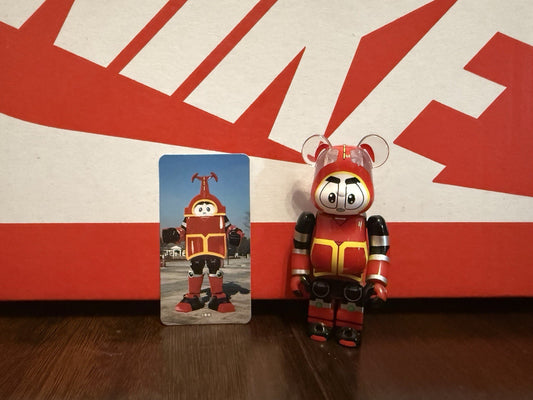 100% Be@Rbrick B-Robo Kabutac Bearbrick Artist Sf