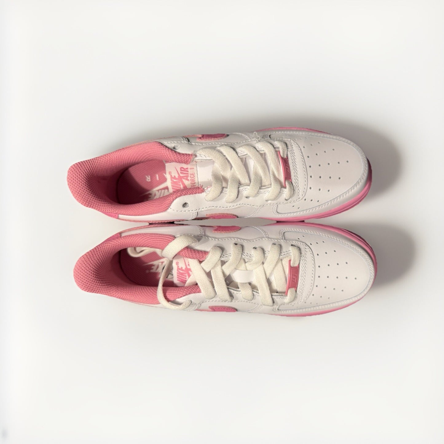 SIZE 5Y - Air Force 1 Big Kids
