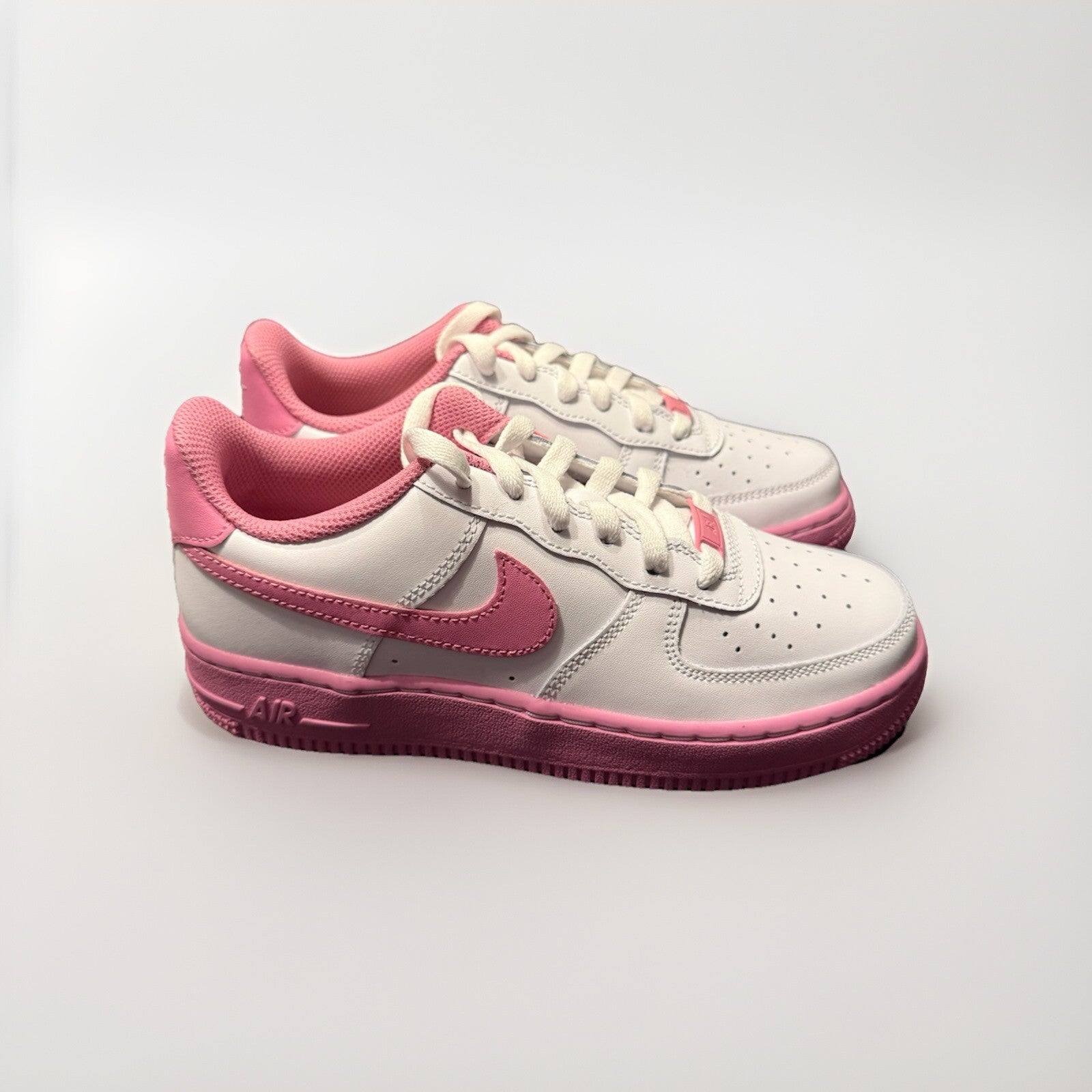 SIZE 4.5Y - Air Force 1 Big Kids